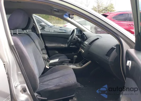 2006 Nissan Altima 2.5 S from USA, damaged, VIN 1N4AL11D16N359328